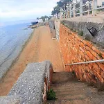 Georgios شقة لوترا إديبسو