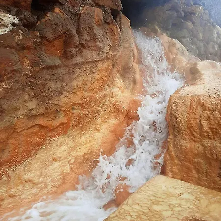 شقة Georgios